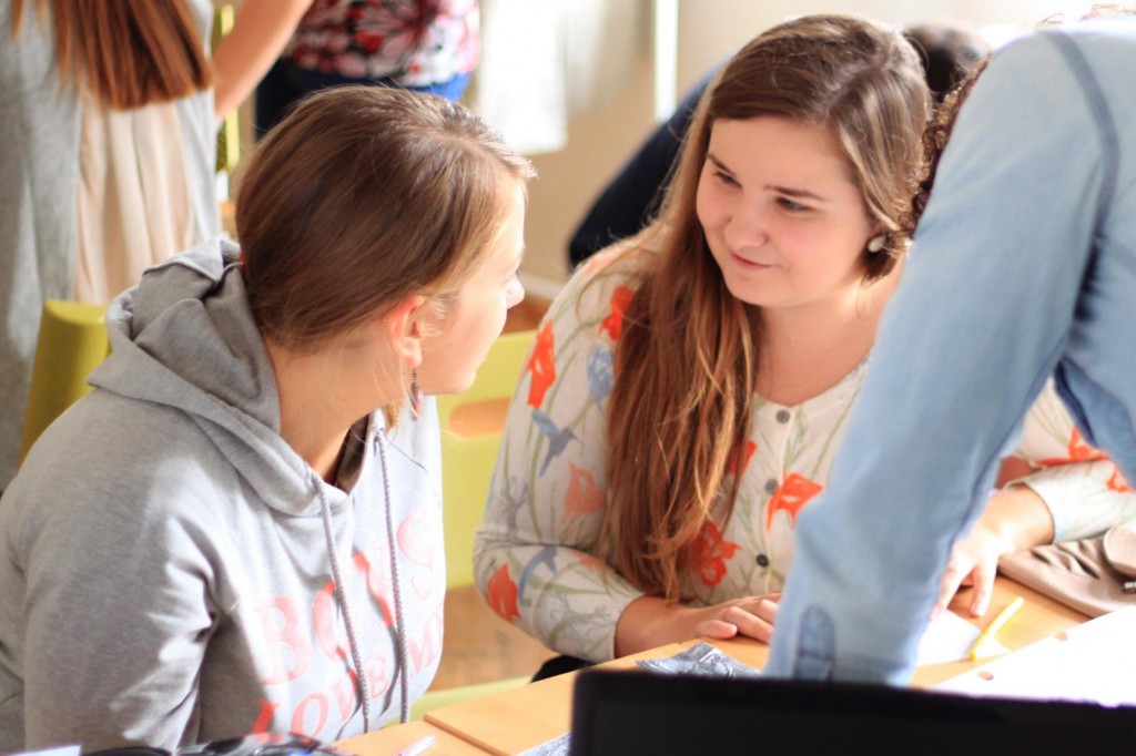 Workshop Marianna Horvath_ IB Polska EVS Volunteers (3)