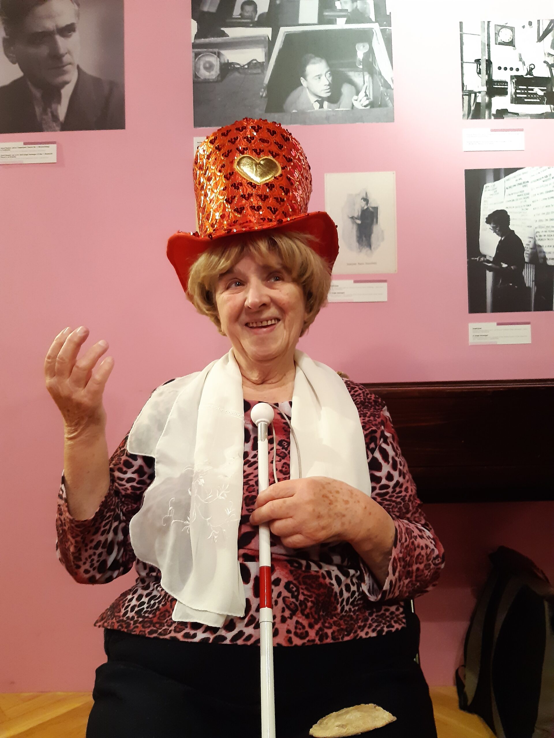 Nasza seniorka pani Teresa chętnie odwiedza krakowskie wystawy!