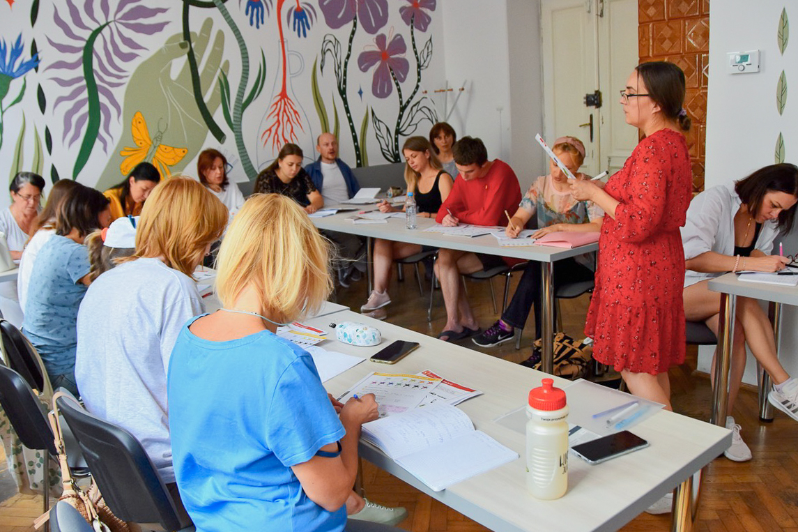 Nasze kursy języka polskiego dla uciekających przed wojną w Ukrainie