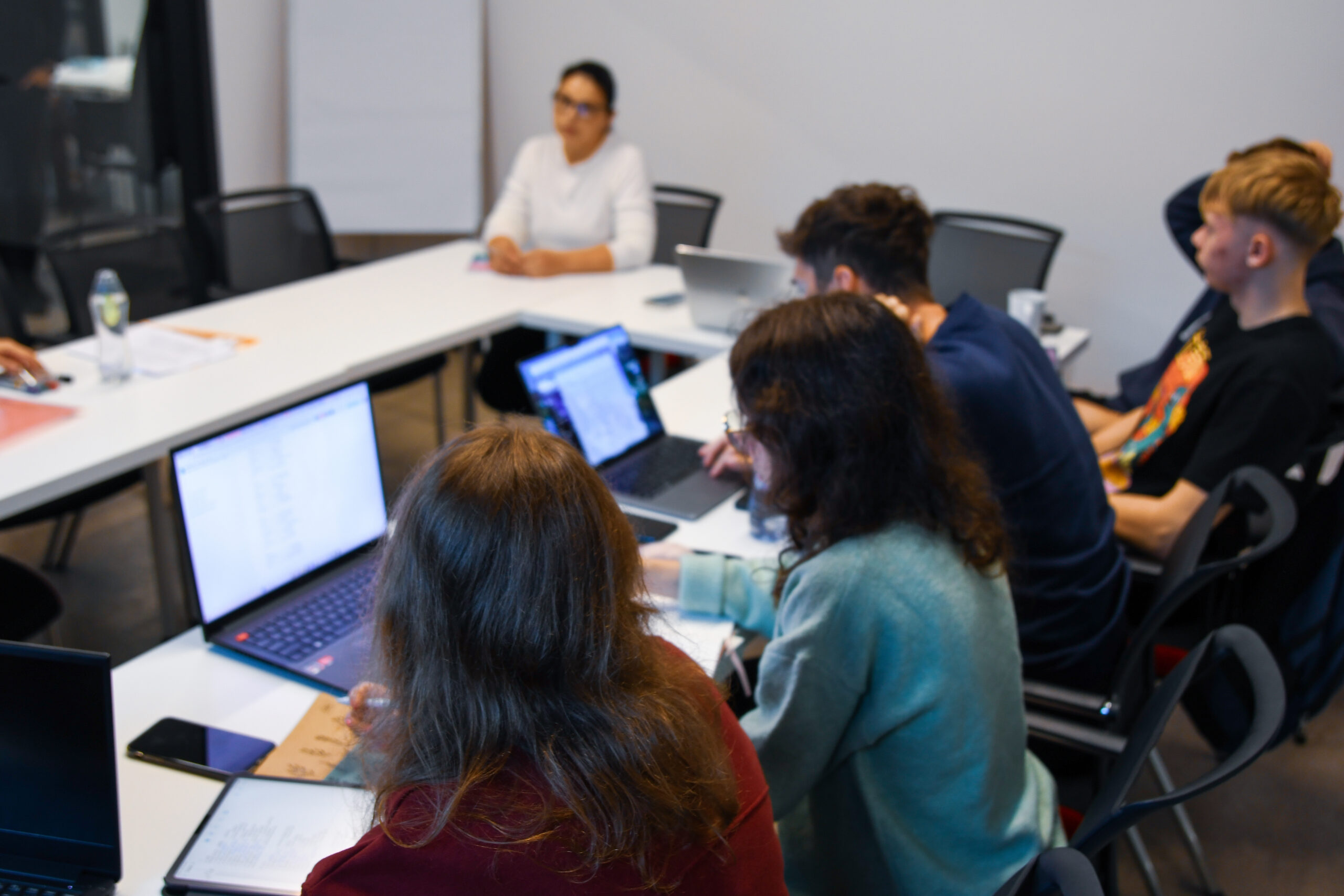 Harmonogram (13.11-18.11) – Centrum Edukacji i Wsparcia [PL] [ENG] [UA]