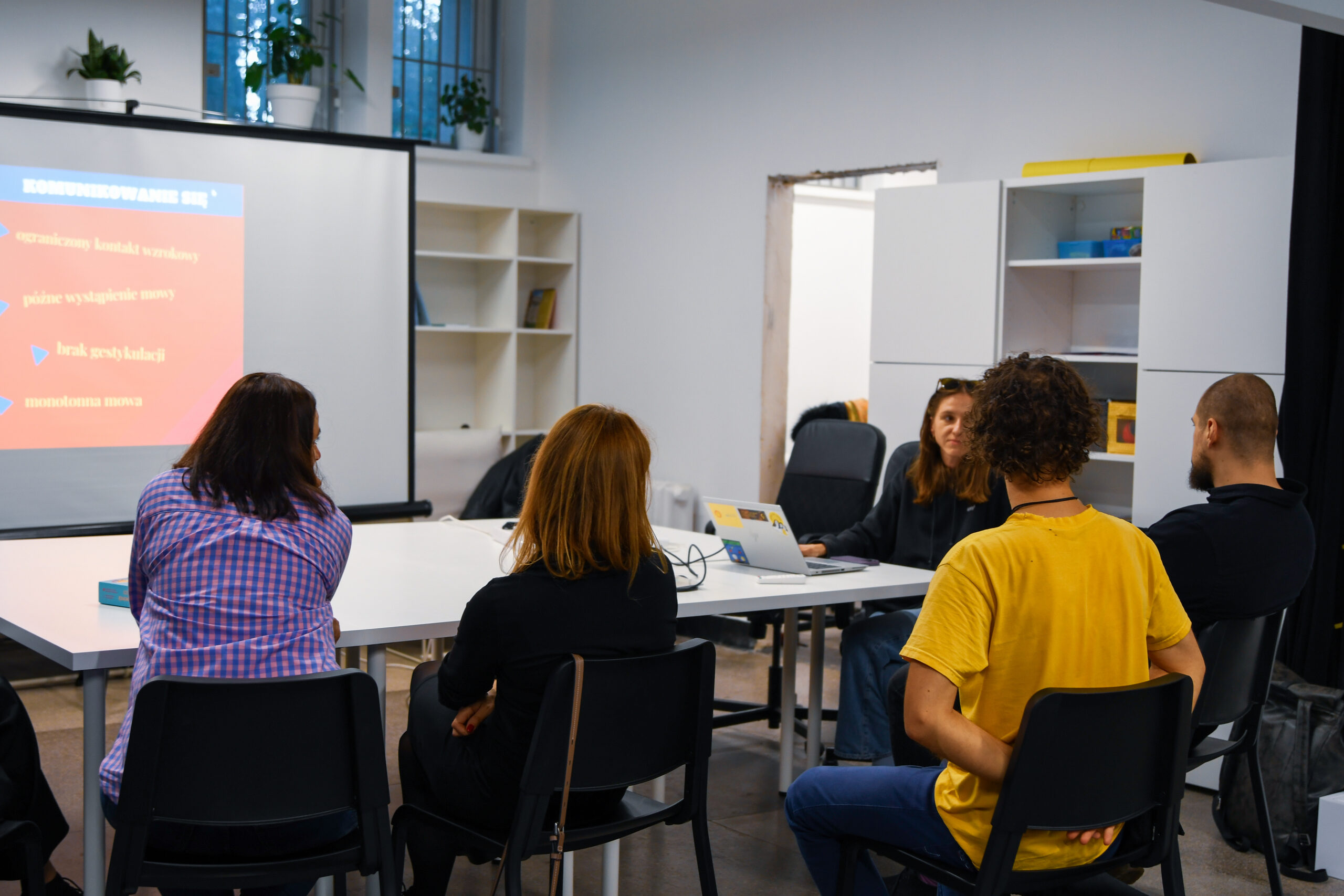 Harmonogram (06.11-10.11) – Centrum Edukacji i Wsparcia [PL] [ENG] [UA]