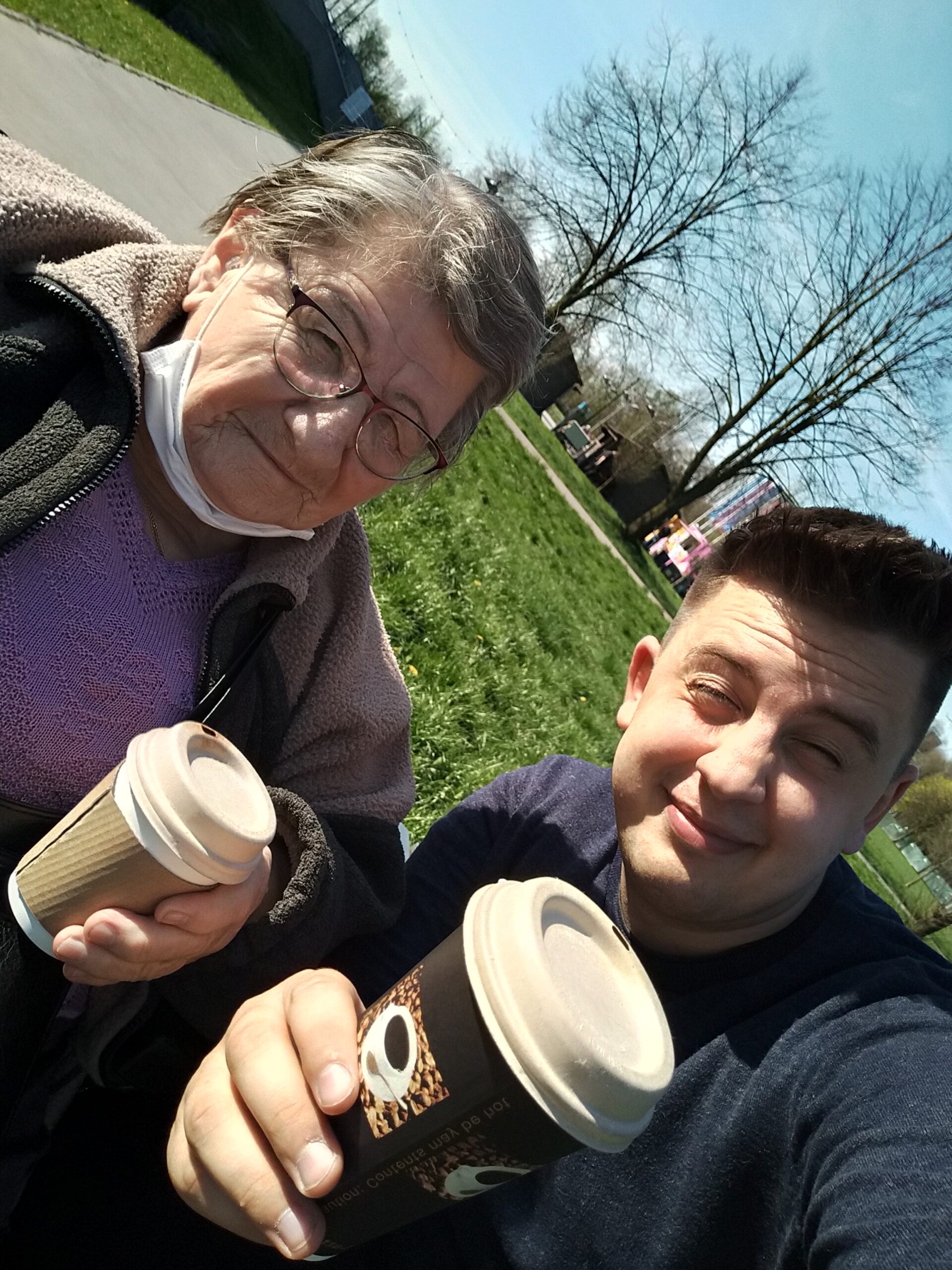 Pani Maria i jej asystent – aktywni i zawsze uśmiechnięci!