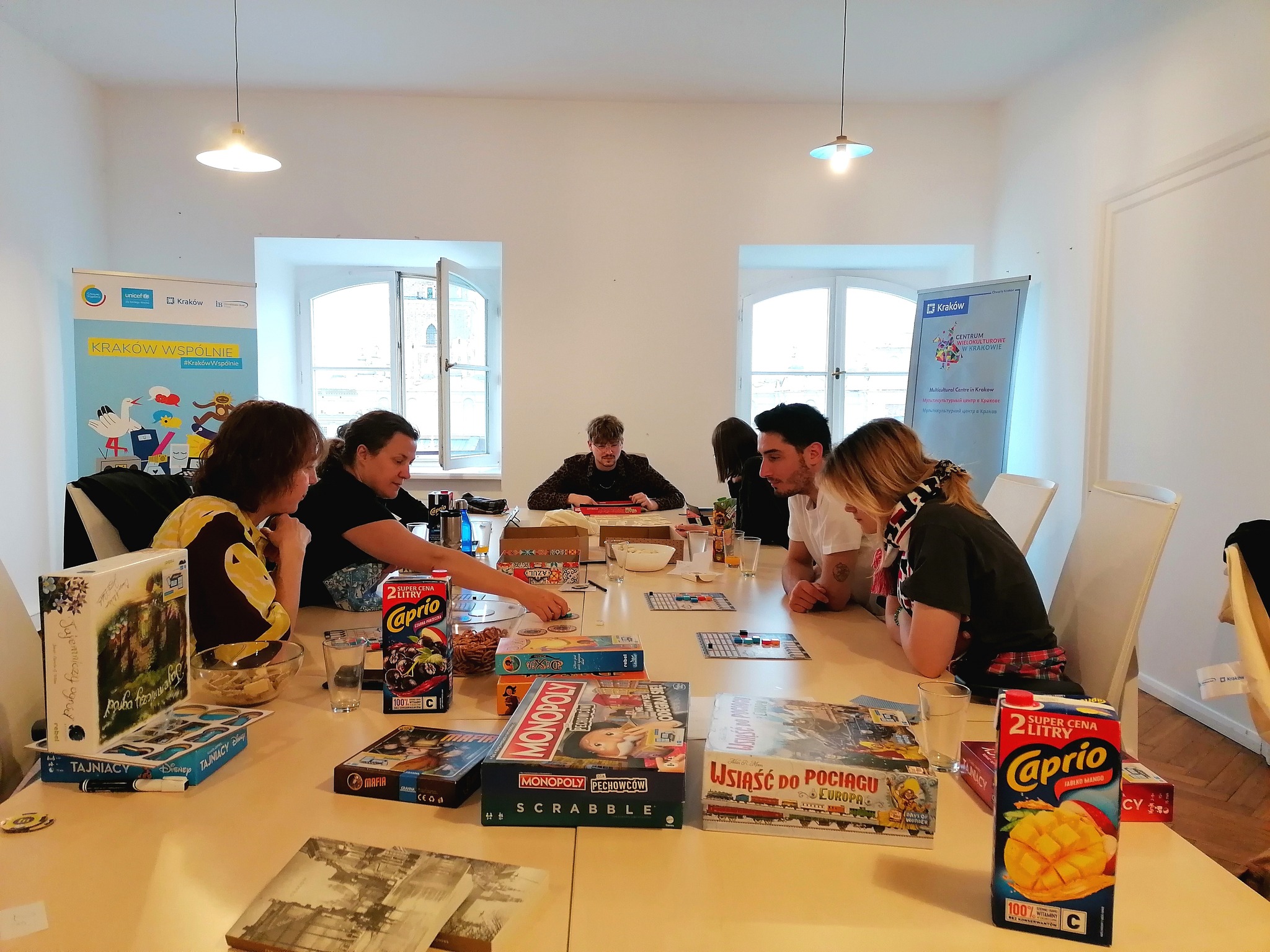 Harmonogram (16-21.10) – Centrum Edukacji i Wsparcia [PL] [ENG] [UA]