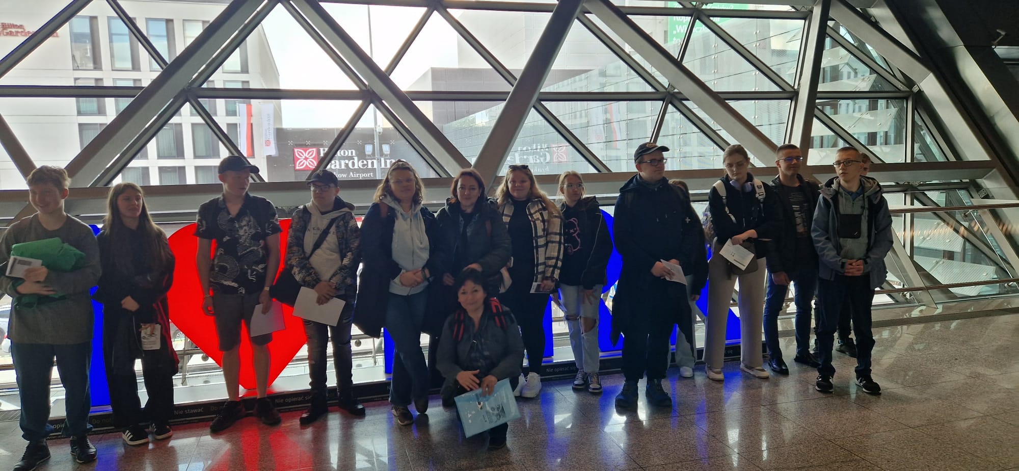 Grupa młodzież wyleciała w niedzielę na praktyki zawodowe do Grecji!