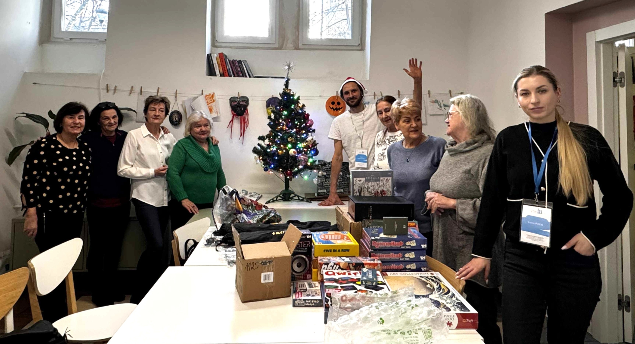 Prezenty dla naszych seniorów od pracowników Grand Parade z Krakowa!